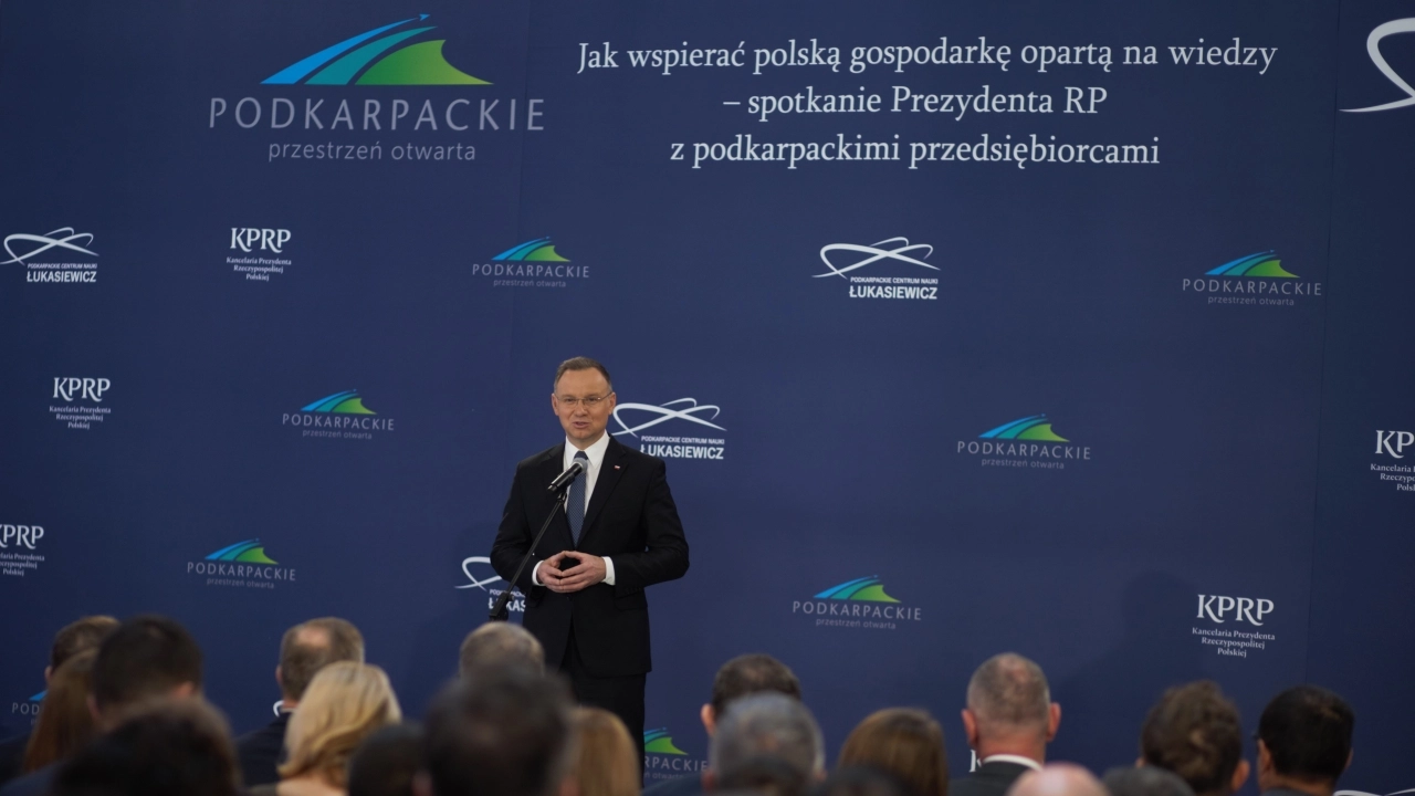 Prezydent RP Andrzej Duda w Podkarpackim Centrum Nauki Łukasiewicz